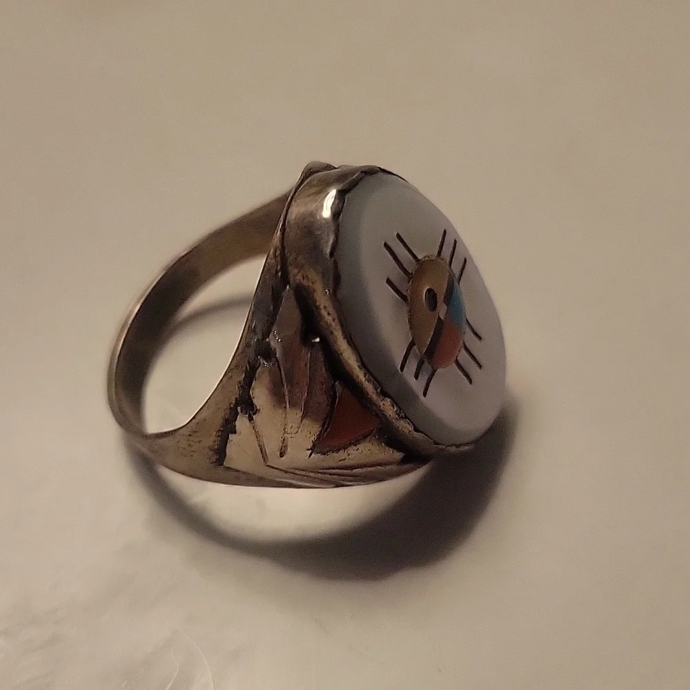 Zuni Sunface Ring - Picture 3 of 4